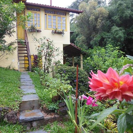 Rosa Amarela Hotel Sao Pedro da Serra  Exterior photo